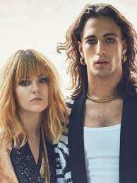 Did damiano david, the singer of the italian band maneskin, who won the esc on saturday, do drugs live on tv? Maneskin Laut De Band