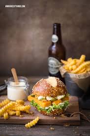 Fischstabchen Burger Rezept Fischburger Mit Wellenschnitt Pommes Nicest Things Fischburger Burger Rezept Fischstabchen