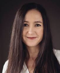 Modernization and the Customer Experience Panelists MODERATOR Amy Pearson