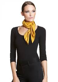 Different Ways To Wear A Scarf In The Summer 17 Cool Ways To Wear A Scarf In The Summer Ways To Wear A Scarf How To Wear Scarves How To Wear A Scarf