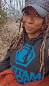 Jazmine Hammond's Instagram, Twitter & Facebook