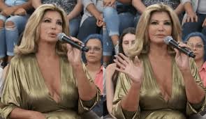 Roberta Close revela reação intolerante dos pais ao assumir sexualidade |  Famosos | EM OFF