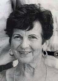 Phyllis Elliott's Instagram, Twitter & Facebook