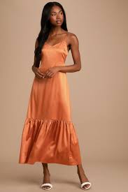 Dresses for summer wedding guests 2018. 32 Beautiful Dresses To Wear To Your Next Summer Wedding Weddingwire