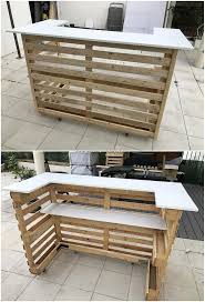 This Counter Table Design Of Wood Pallet Is So Impressive Looking For Your House Check Mor Holzplatten Mobel Diy Mobel Paletten Palettenmobel Im Freien
