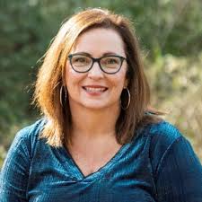 Vanessa Leopard (@NessaLeopard)