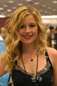 Kim Poirier's Instagram, Twitter & Facebook