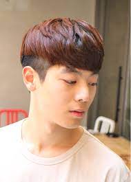 Today We 39 Re Bringing You Another Hot Style On The Market That The Gentlemen Will Especially Fall In Love Wit Gaya Rambut Gaya Rambut Korea Gaya Rambut Asia