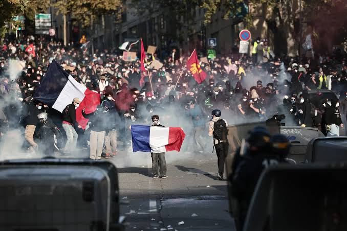 Hard-left students teach French walkout tactics to British pupils