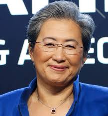 Barriers and Breakthroughs: A Data-Driven Look at Women CEOs at America's  Largest Corporations