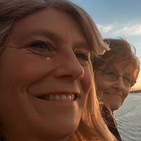 Andrea Fahringer's Instagram, Twitter & Facebook