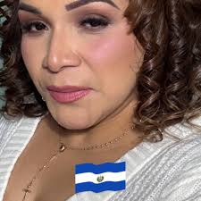 Así recibí mi credencial como Diputado de El Salvador: Acompañado de mi  esposa y mi hijo Diego. ❤️🇸🇻