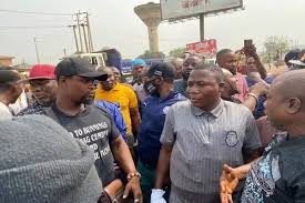 Professor banji akintoye, reno omokri, kick against extradition and arrest of yoruba activist sunday adeyemo from . Sunday Igboho Storms Ogun Promises To Flush Out Killer Herdsmen World Top News Ng