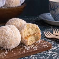 Boules De Noix De Coco A La Confiture Amour De Cuisine Recette Boule De Noix De Coco Noix De Coco Gateau Oriental Facile