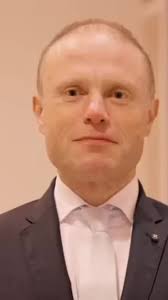 Josrph Midcat jirringrazzja lin-nies tal-appogg taghhom. #malta #josep...