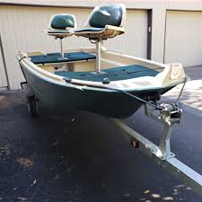 The sun dolphin american 12' jon boat sports reinforced motor mounts front and rear, with battery storage locations fore and aft. Sun Dolphin Boats For Sale Only 3 Left At 70
