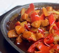 3siung bawang merah 2siung bawanh putih 3 buah cabai merah dan 3 cabai hijau saori saus tiram masako bakso 15 butir 4 buah jagung. Resep Tumis Bakso Sosis Pedas Manis Istimewa County Food