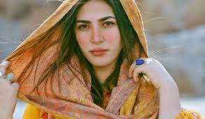 Naimal Khawar Extends Birthday Wishes To Hamza Ali Abbassi