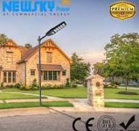 Aluminum Materials PIR Motion Sensor and Light Sensor Outdoor Waterproof  IP65 High Brightness LED Chips 100W 200W 300W All in One Solar Street Light