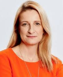 How To Enter Women in Journalism's Georgina Henry Award — And Win It