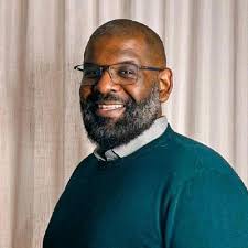 Vessel discharge operation