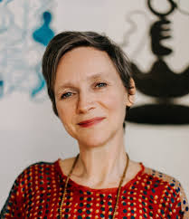 Claudia Pearson's Instagram, Twitter & Facebook