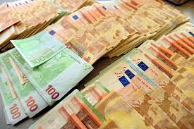 Pour devenir riche et independant financierement, il suffit d'investir 30% de son revenu pendant 28 ans. A Partir De Quand Est On Riche