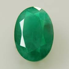 Emerald Or Panna Is The Stone Of Education And Knowledge It Is Ruled By The Planet Mercury Which Is Consider To Be T Emerald Gemstone Emerald Gemstone Jewelry