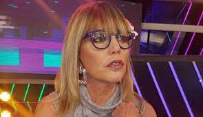 Джим керри, кортни кокс, шон янг и др. Any Ventura Tiene Covid Y Aislaron Al Equipo De Bendita Noticias Cadena 3 Argentina