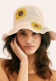 It S Officially Straw Hat Season Hat Fashion Girl With Hat Hats For Short Hair