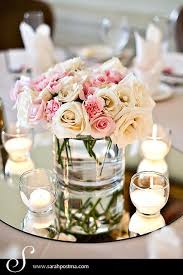 Las flores son el complemento ideal para cualquier boda. Centro De Mesa Boda Buscar Con Google Mesas De Boda Centros De Mesa Con Espejos Centros De Mesa Para Boda