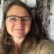 Sarah Brush's Instagram, Twitter & Facebook