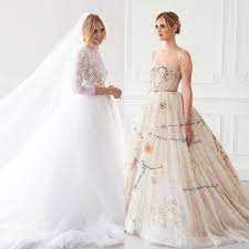 What's more, ferragni's dress brought more attention to dior than markle's did for givenchy. Pin On Fashion