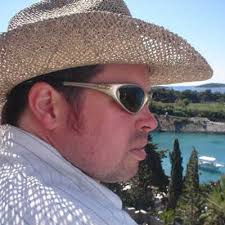 Steve Clune (@Clunicious)