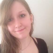 Ahahaha hello again everyone!! I had a pretty off day, so I decided to  cheer myself up with some Ever After High since the designs are WONDERFUL,  and I was like "hey,