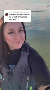 Replying to @nicole.schade #personalfloatationdevice #lifejacket #buoyancy  #paddleboarderlife #paddleboardgirl #paddleboardtip