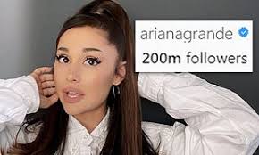 Selena gomez and justin bieber have both very much moved on since their 2018 breakup, but that doesn't mean the biebs has completely left selena gomez fan account theselenarundown noticed that gomez liked—then unliked—two justin bieber photos today on instagram, including one of them. Ariana Grande Becomes The First Woman On Instagram To Earn 200million Followers Daily Mail Online