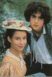 La Riviere Esperance 1995 Fashion country style is a style of clothing, which is characterized by simplicity and convenience.