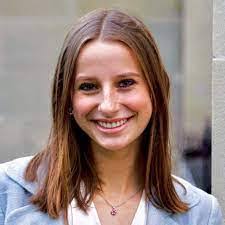 Hannah Samuelson's Instagram, Twitter & Facebook