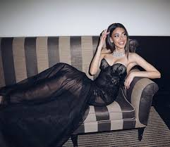 Dilan çiçek deniz ile avon mükemmel mat ruj |tv reklam filmi. Cukur Un Sena Si Dilan Cicek Deniz Yillar Onceki Haliyle Gundem Oldu