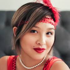 Elena Gray's Instagram, Twitter & Facebook