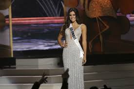 'when i won the crown, it was like winning the world cup!' vega said that the entire experience allowed her to reflect on her own self and turn her energy to other. Miss Universe Paulina Vega Moves To New York Finds A Little Piece Of Home Latin Post Latin News Immigration Politics Culture