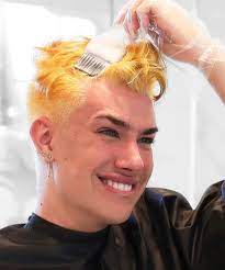 Hairdresser reacts to people bleaching their hair 3 times in 1 day. Brad Mondo On Twitter New Video 5pm Est Jamescharles