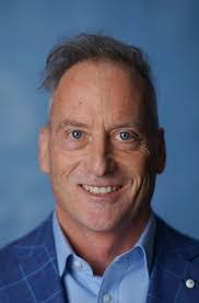 Kurt Graves's Instagram, Twitter & Facebook