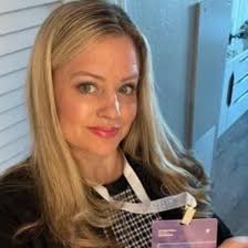 Colleen Head's Instagram, Twitter & Facebook