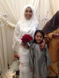 Seperti diketahui, nabila akan berangkat ke italy untuk menyelesaikan pekerjaannya. Nabila Huda Mohd Izwan Selamat Bernikah Hiburan Berita Harian