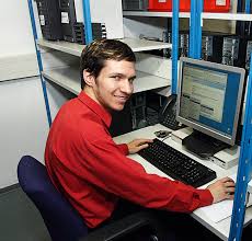 September jetzt zum vorzugspreis von nur 43,50 euro bestellen. Sascha Przybille Ausbildung Zum Informatikkaufmann Bei Der Vr Bank Eg Niebull Me2be Ausbildung Und Studium In Schleswig Holstein Und Hamburg