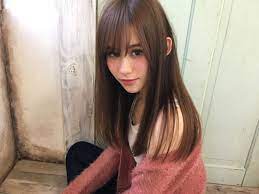 面長さんに似合う髪型はロングヘア 黒髪 ヘアスタイル ロングヘア ヘアスタイル 髪型