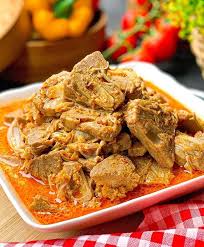 Saat makan nasi padang, anda bisa kenyang tanpa tambahan makanan lain lagi. Suka Nasi Padang Tapi Lagi Diet Jangan Khawatir Ada Triknya Lho