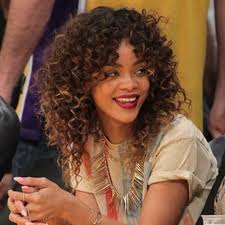 It makes a beautiful curly style for lovelies who want to show off their natural texture. Rock Those Side Swept Bangs Do It In Style 50 Ideas Hair Motive Hair Motive